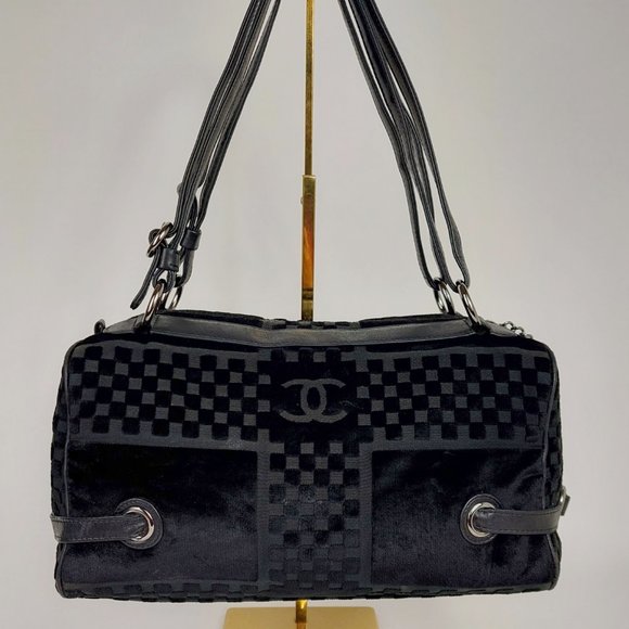 CHANEL Black Velour Velvet CC Bowler Shoulder Bag - Picture 7 of 17